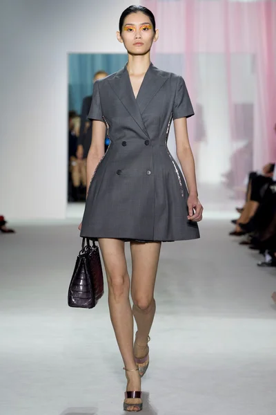 Look 14
